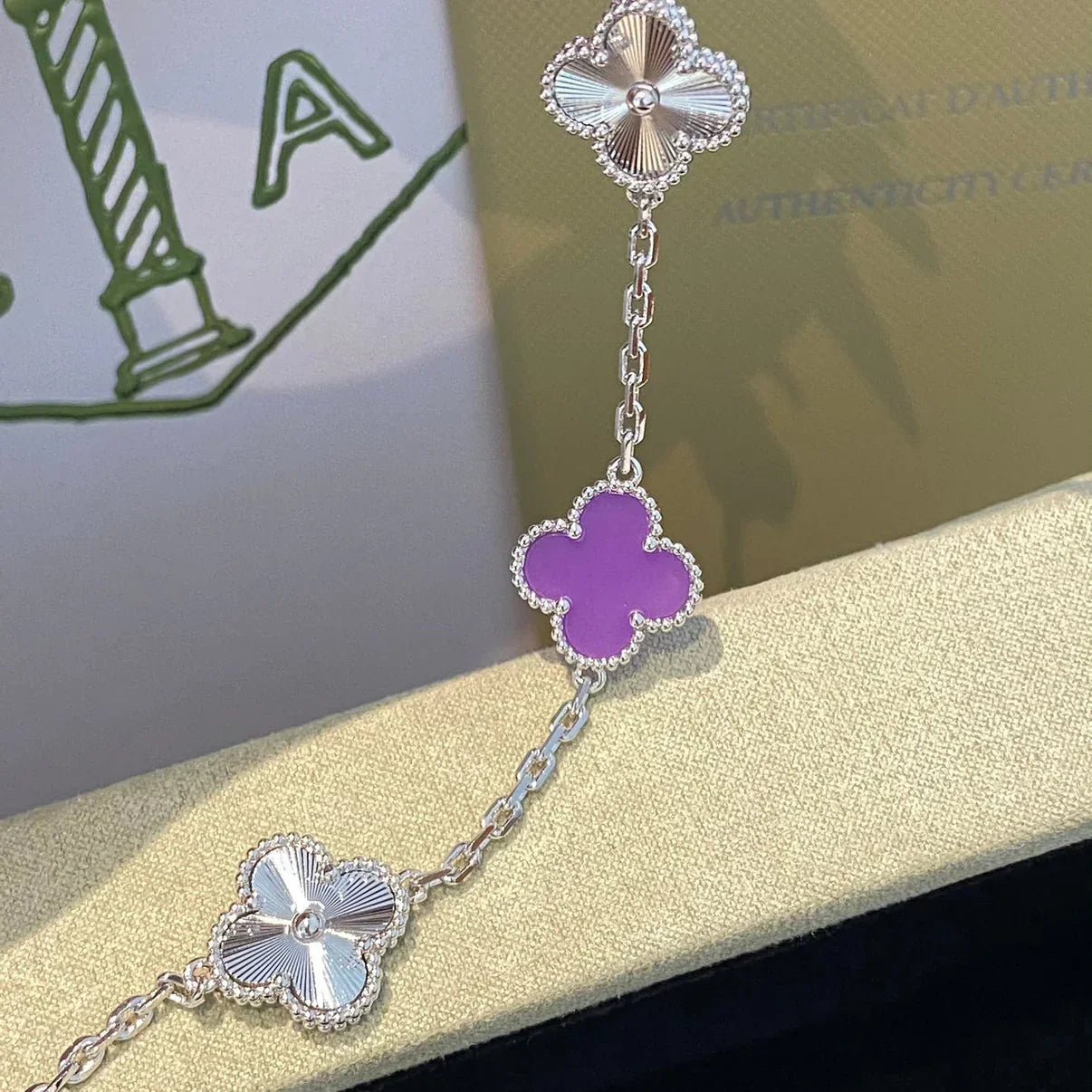 [Peak]LUCKY CLOVER 5-MOTIF BRACELET - VIOLET COLLECTION