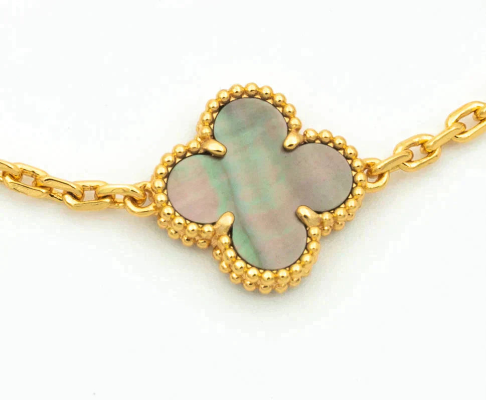 [Peak]LUCKY CLOVER 5-MOTIF BRACELET - GREY MOTHER-OF-PEARL COLLECTION