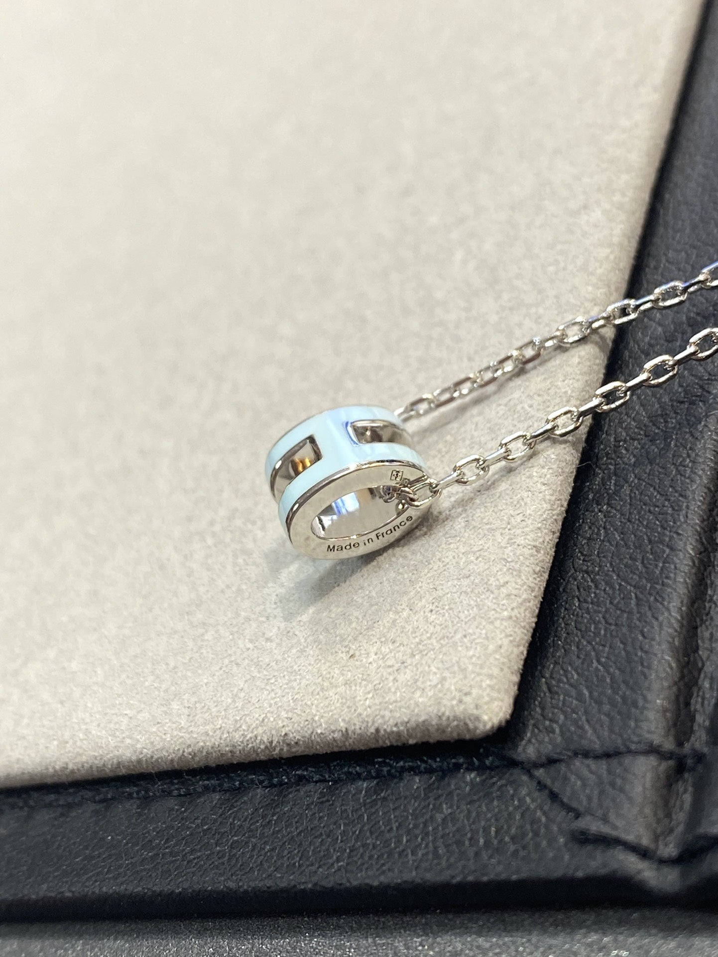 [Peak]POP H LIGHT BLUE NECKLACE