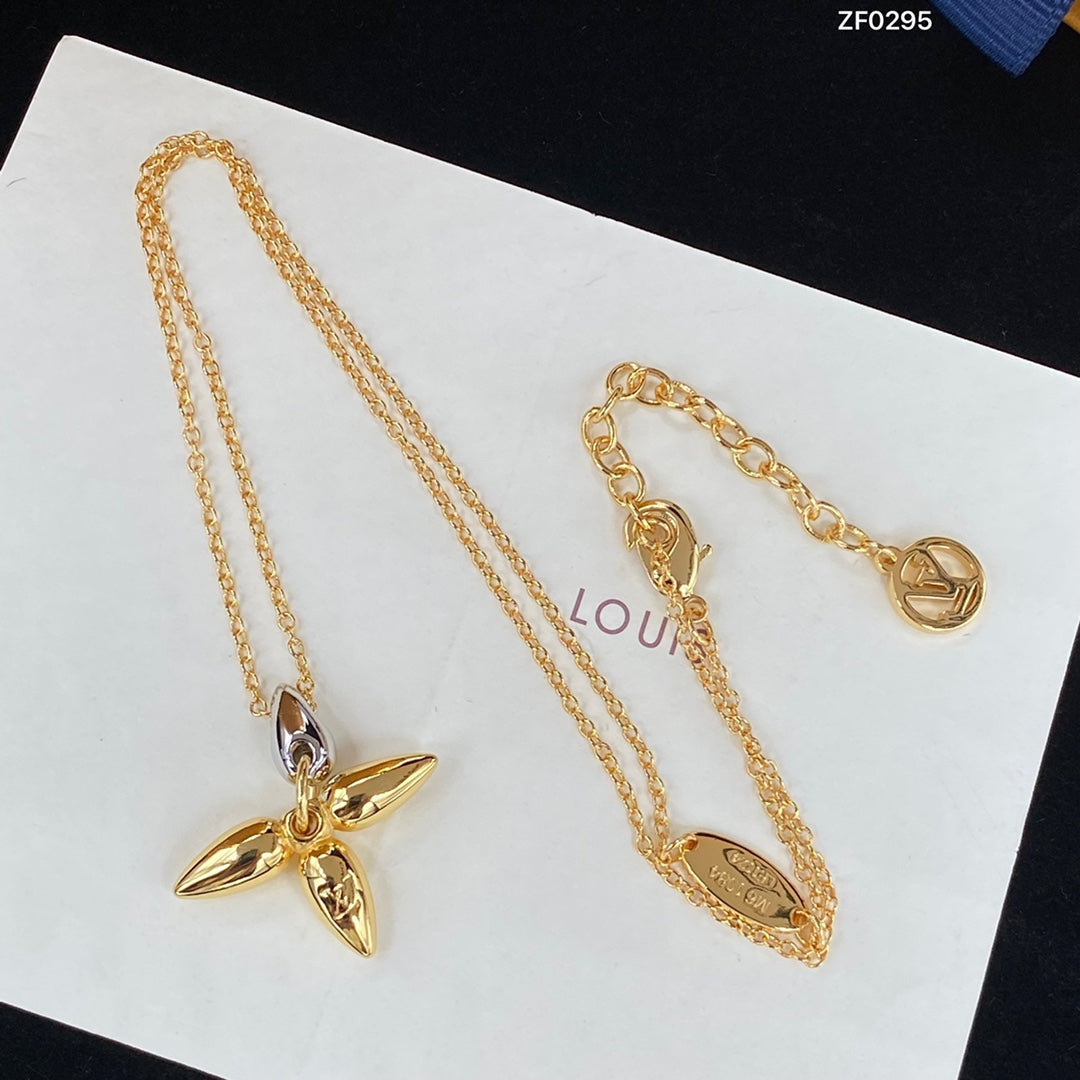 [Peak]LOUISETTE PEDANT GOLD NECKLACE