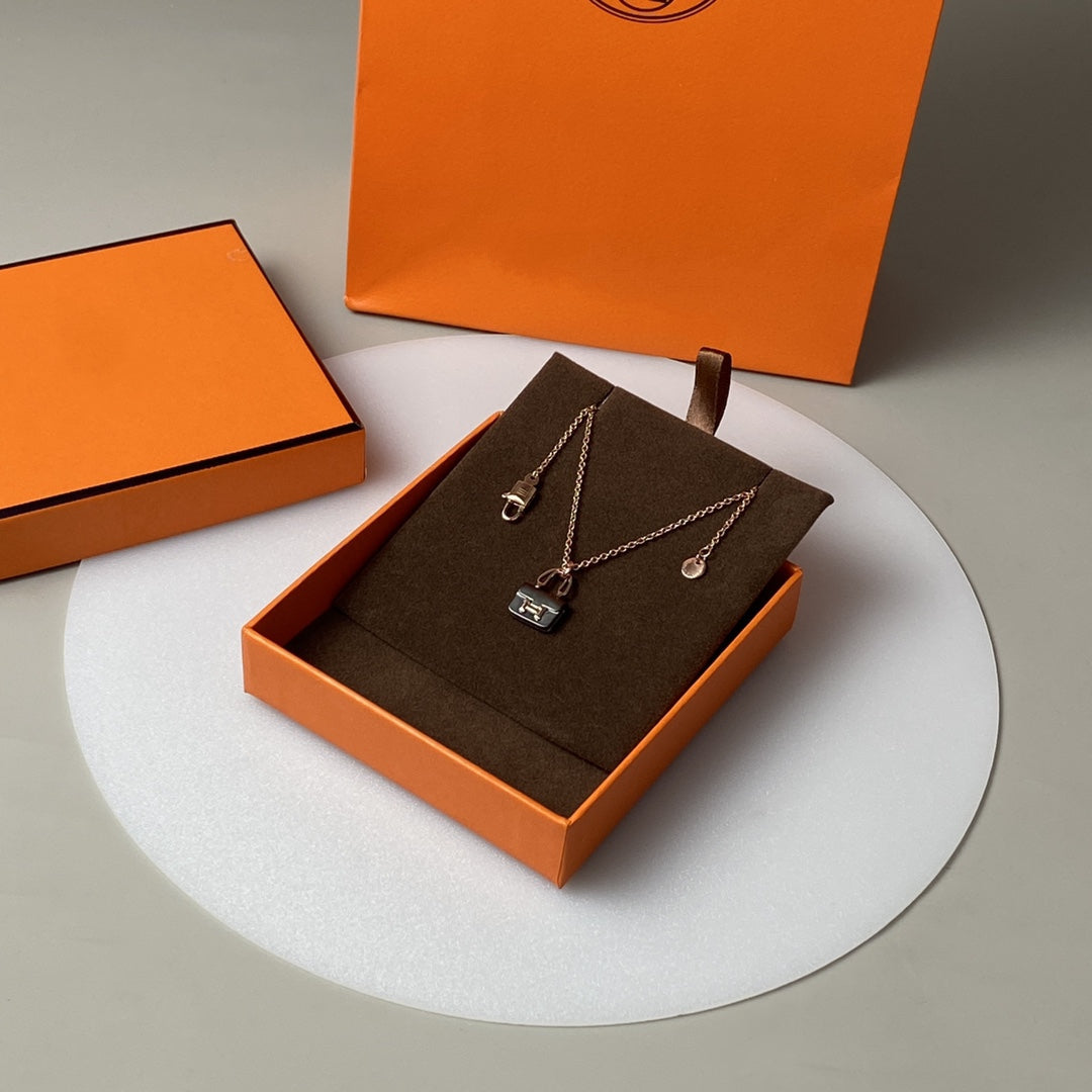 [Peak]CONSTANCE BLACK PEDANT ROSE GOLD NECKLACE