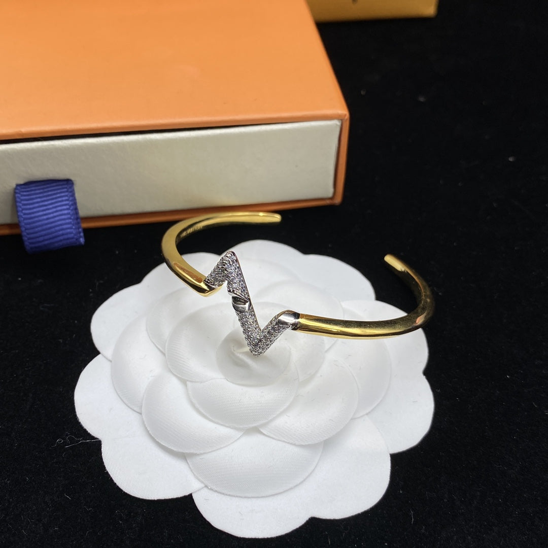 [Peak]VOLTE UPSITE DOWN DIAMOND GOLD OPEN BRACELET