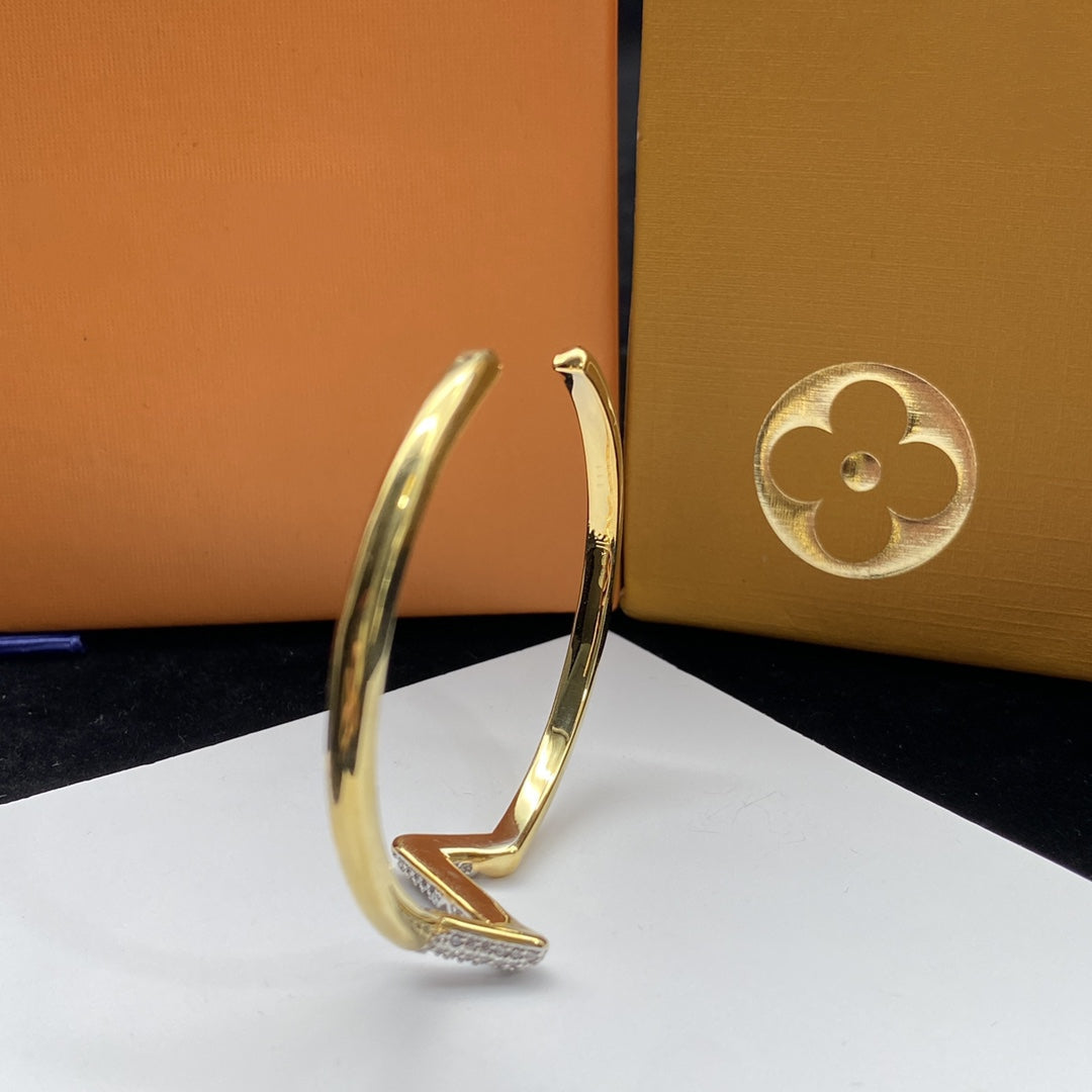 [Peak]VOLTE UPSITE DOWN DIAMOND GOLD OPEN BRACELET
