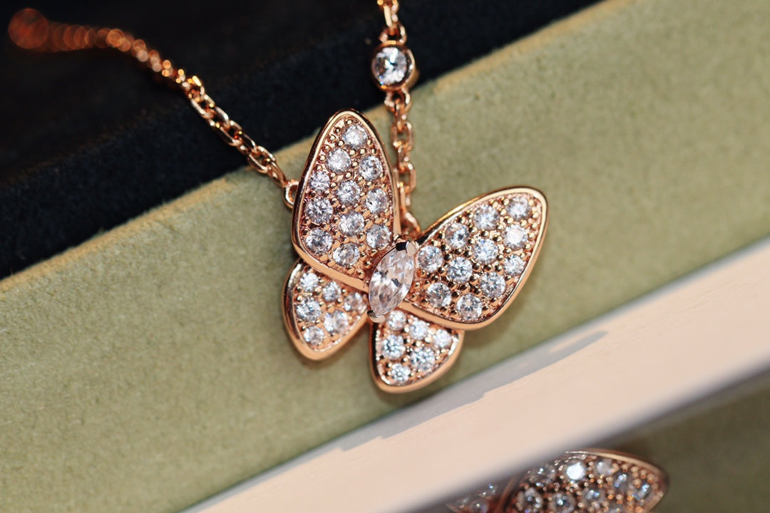 [Peak]BUTTERFLY DIAMOND CHARM NECKLACE