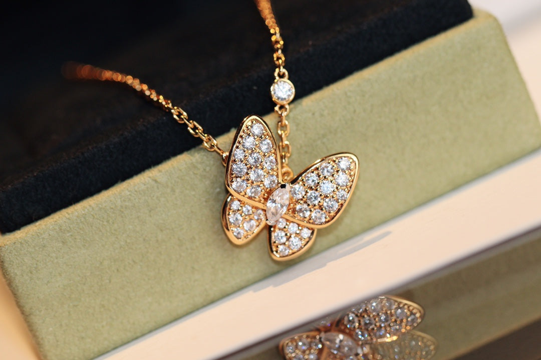 [Peak]BUTTERFLY DIAMOND CHARM NECKLACE