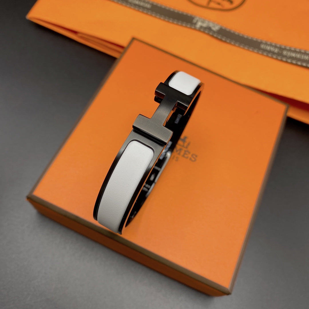 [Peak]H BRACELET 12MM BLACK WHITE CERAMIC