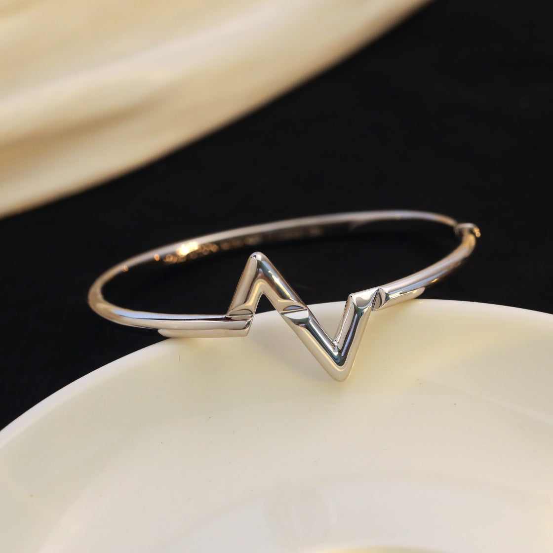 [Peak]VOLTE UPSITE DOWN BRACELET