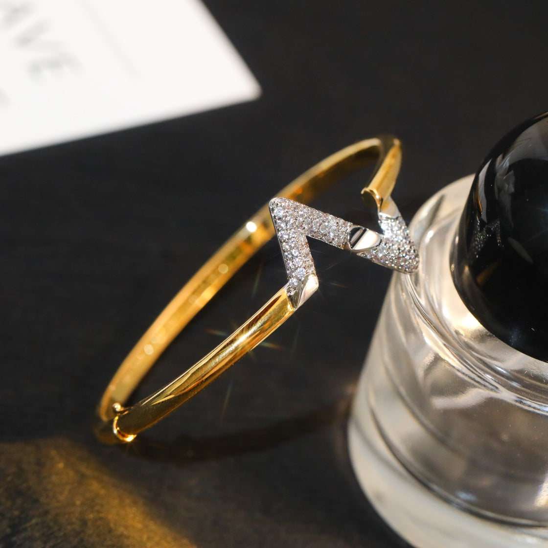 [Peak]VOLTE UPSITE DOWN GOLD DIAMOND BRACELET