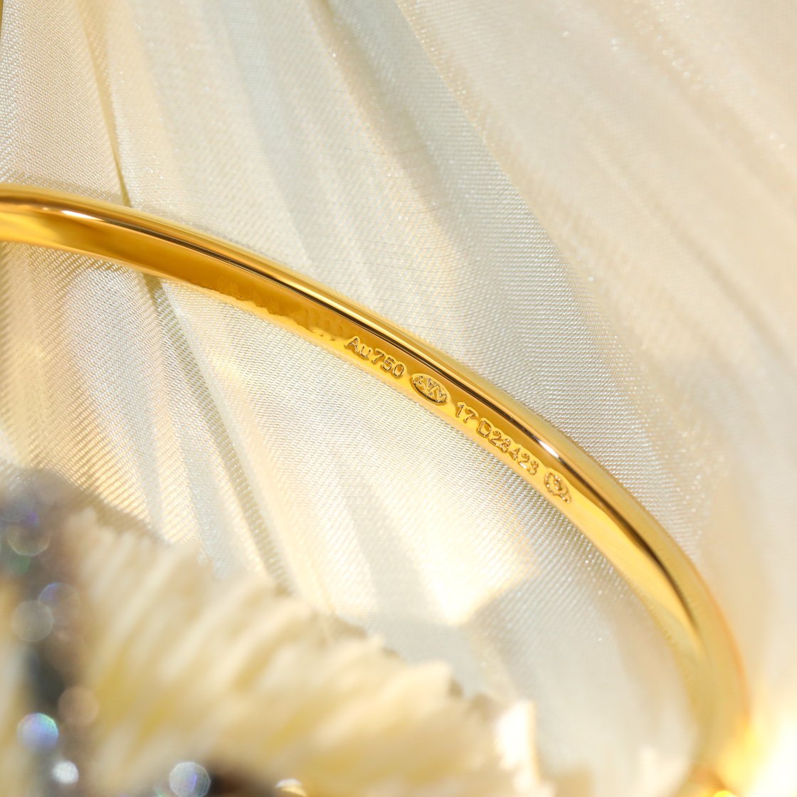 [Peak]VOLTE UPSITE DOWN GOLD DIAMOND BRACELET