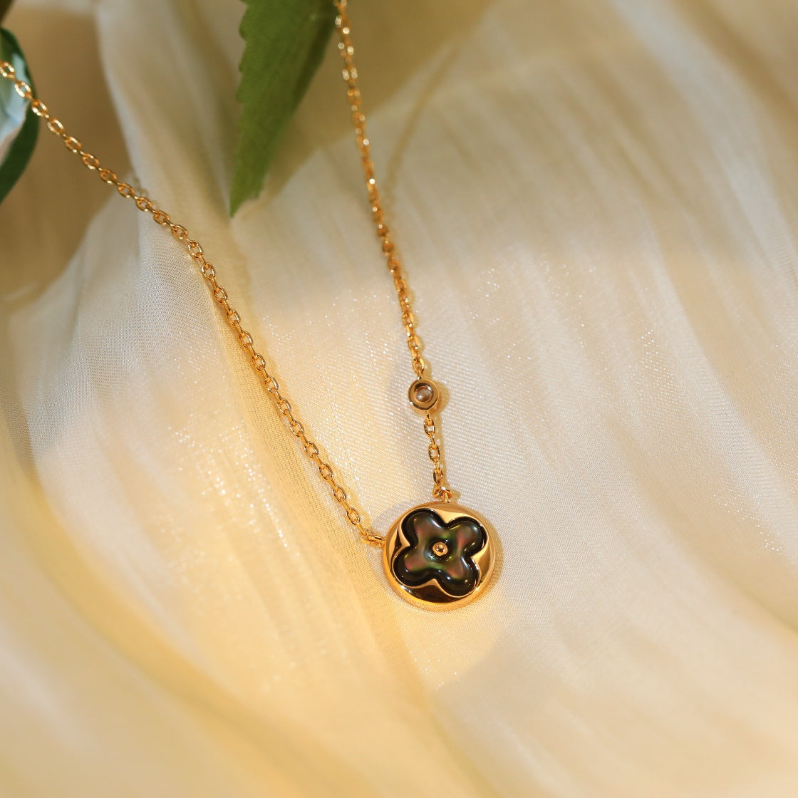 [Peak]SUN PEDANT ROSE GOLD 1 DIAMOND NECKLACE