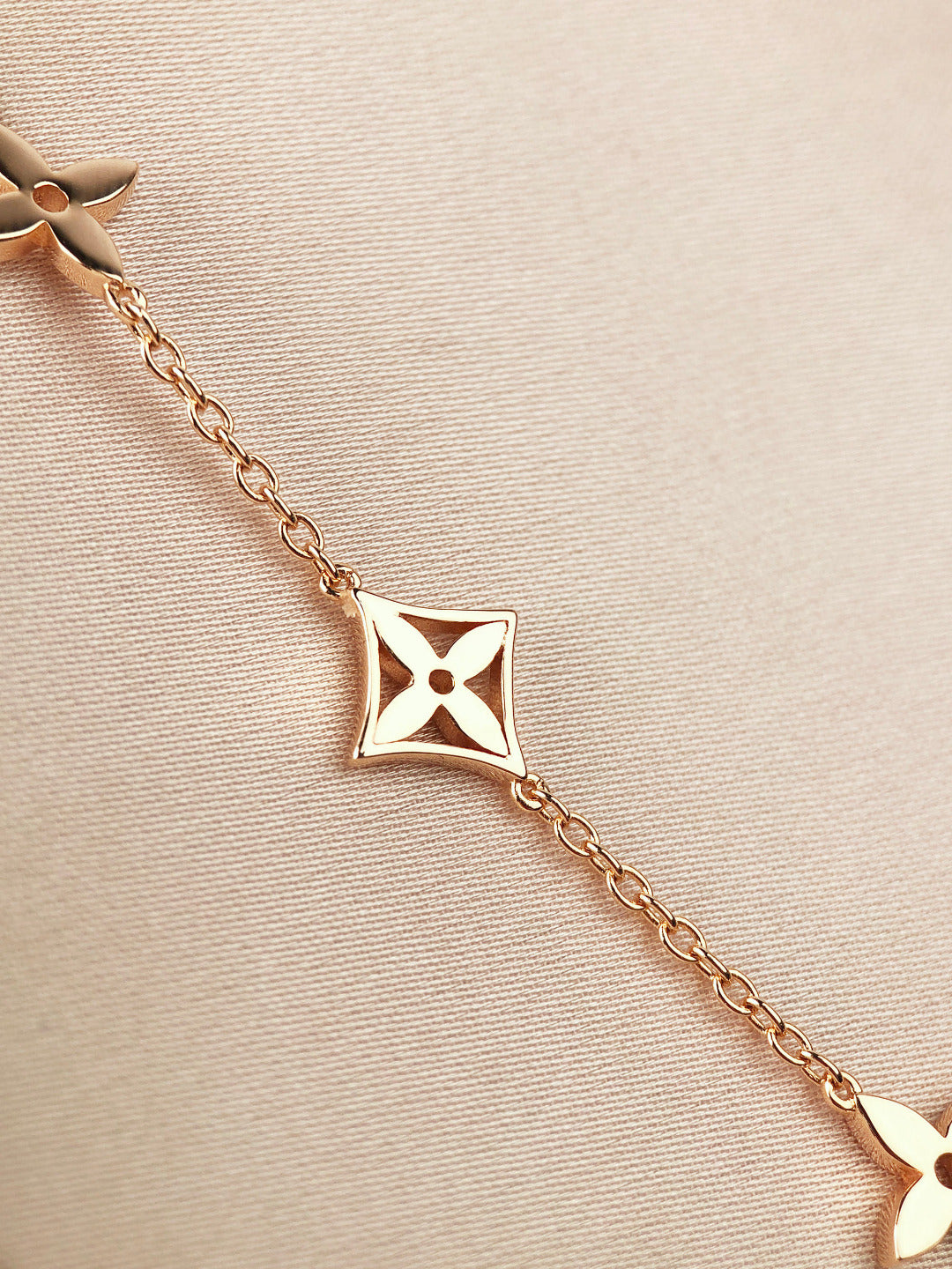 [Peak]STAR AND SUN 7 MOTIFS GOLD BRACELET
