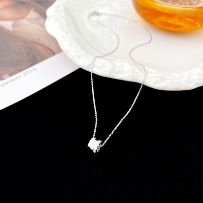 [Peak]BEE MINI PEDANT DIAMOND NECKLACE