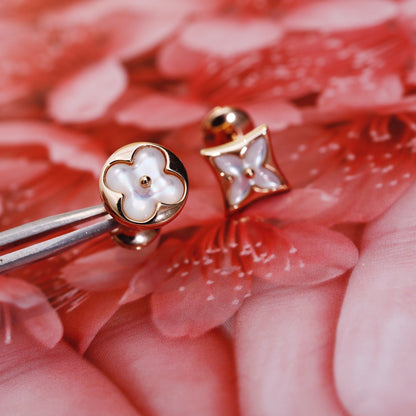 [Peak]STAR AND SUN ROSE GOLD MOP STUD EARRINGS