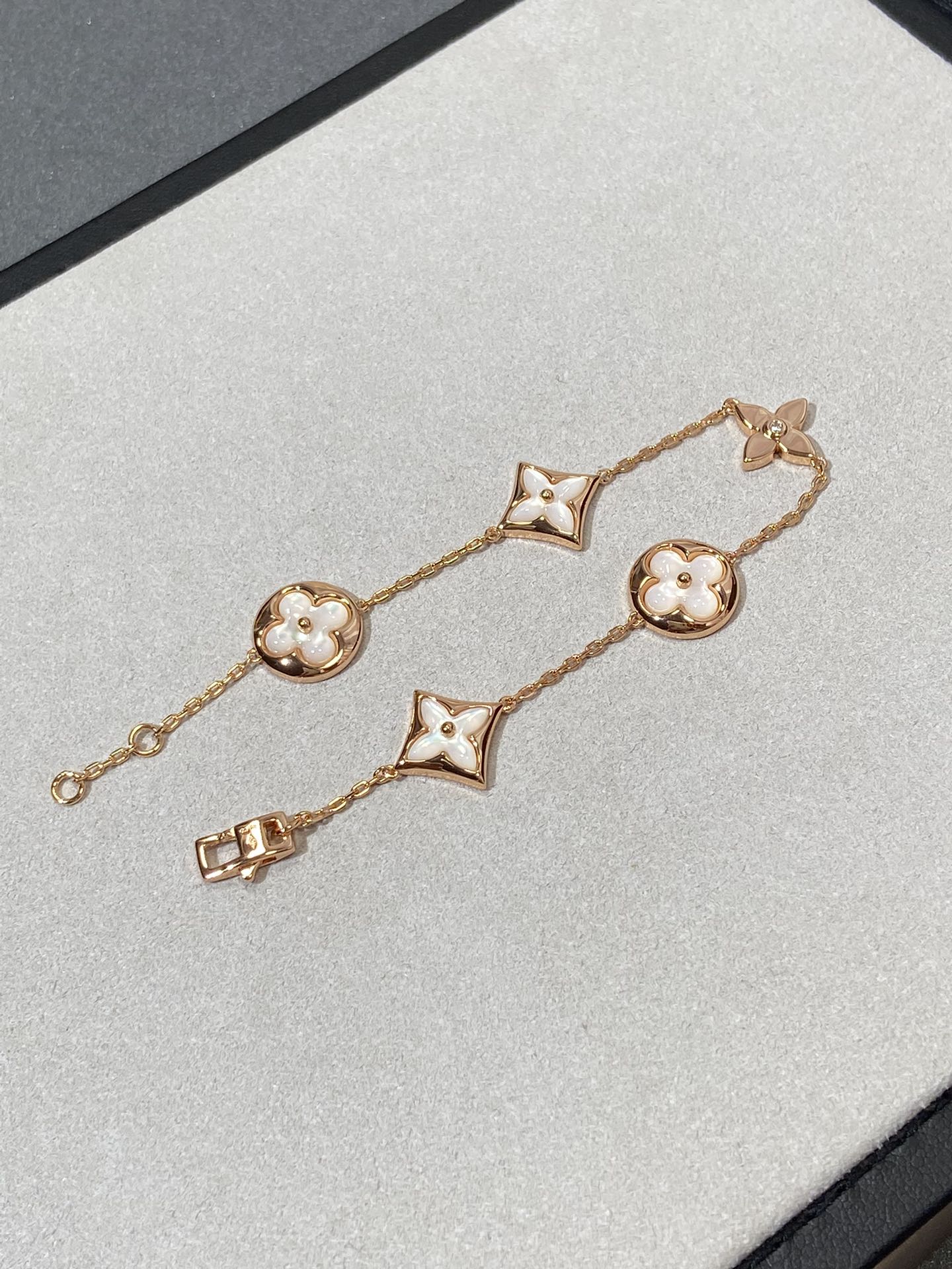 [Peak]STAR AND SUN 5 MOTIF MOP ROSE GOLD BRACELET