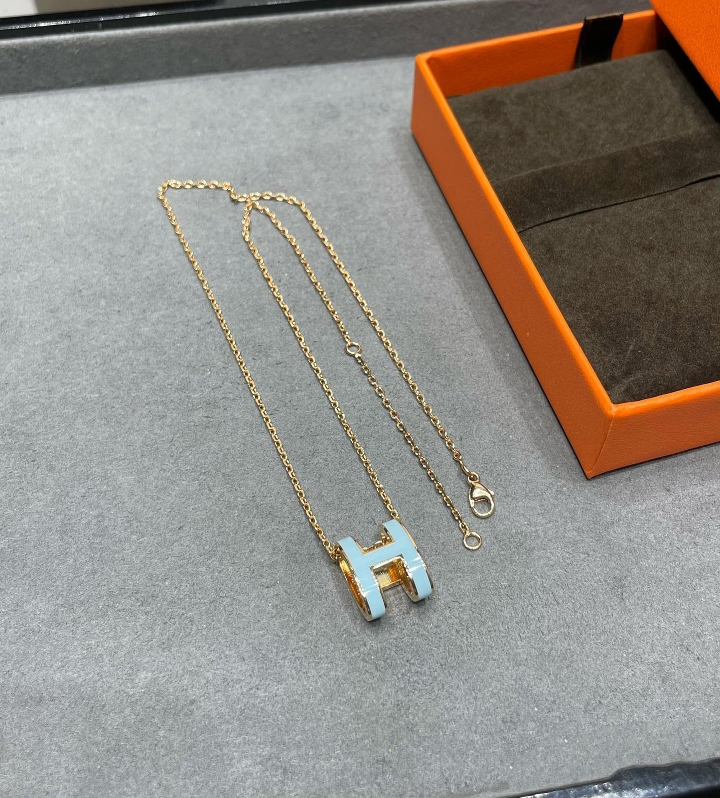 [Peak]POP H SKY BLUE NECKLACE