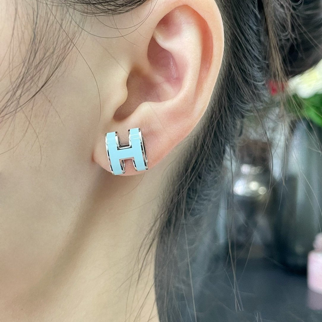 [Peak]POP H SKY BLUE STUD EARRINGS