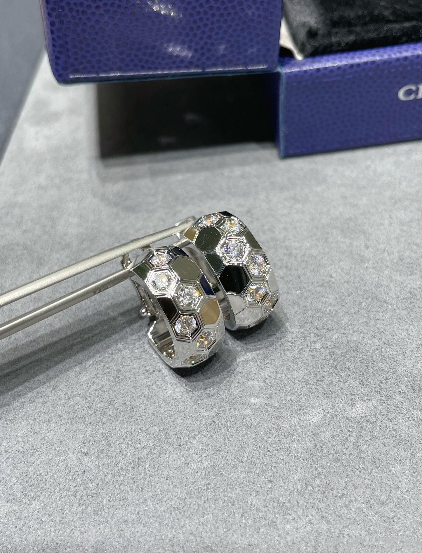 [Peak]BEE LOVE DIAMOND HOOP EARRINGS