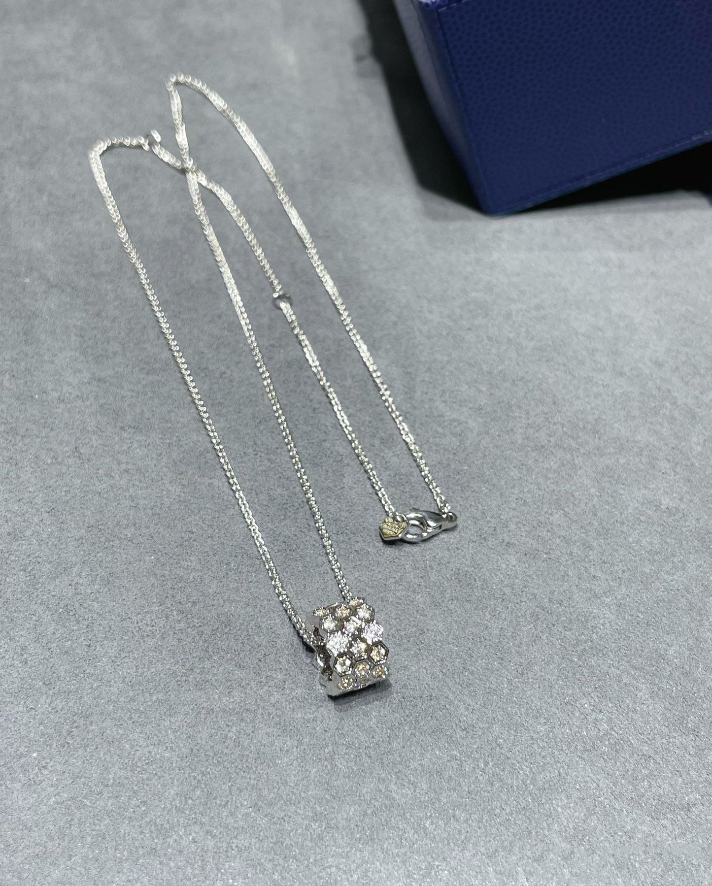 [Peak]BEE LOVE DIAMOND PAVED 3 ROW NECKLACE