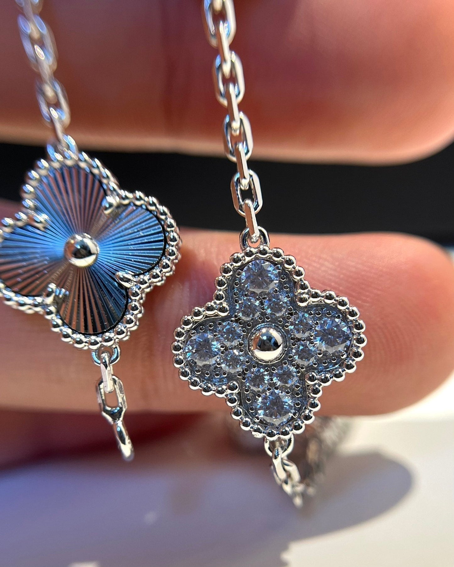 [Peak]LUCKY CLOVER 5-MOTIF BRACELET - LASER COLLECTION
