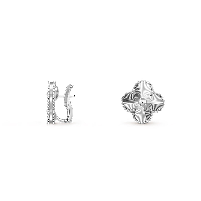 [Peak]15MM CLOVER FLOWER STUD EARRINGS WHITE GOLD COLLECTION