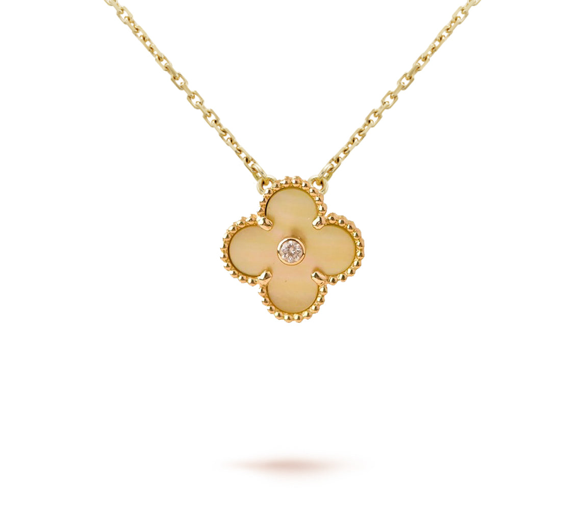 [Peak]LIMITED EDITION CHRISTMAS CLOVER FLOWER NECKLACE - 15MM ANNUAL COLLECTIBLE PENDANT