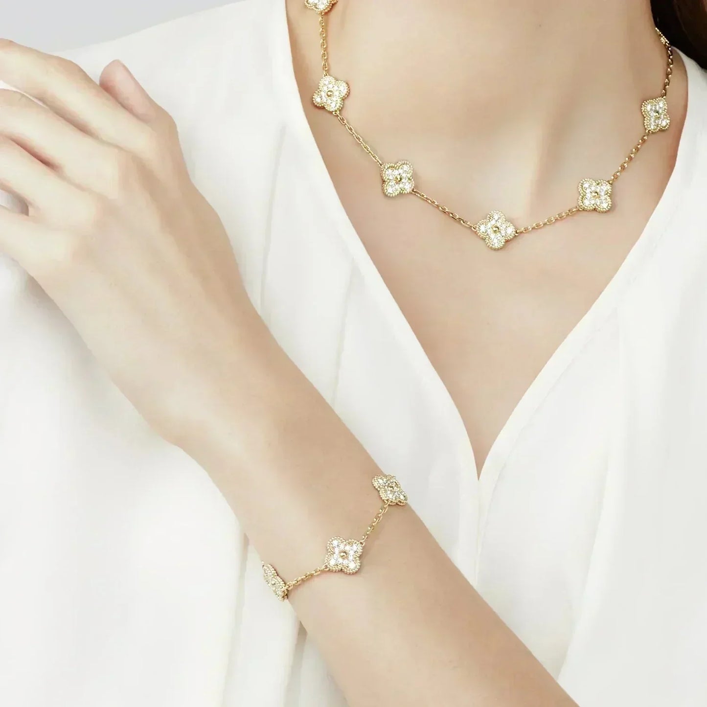 [Peak]LUCKY CLOVER 5-MOTIF BRACELET - FULL-DIAMOND