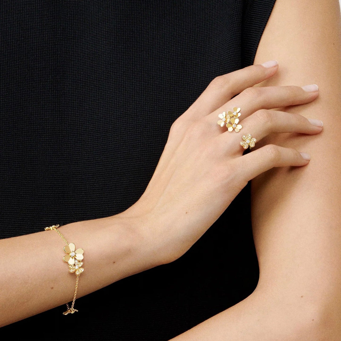[Peak]LUMINOUS BLOSSOM 5-MOTIF CHARM BRACELET