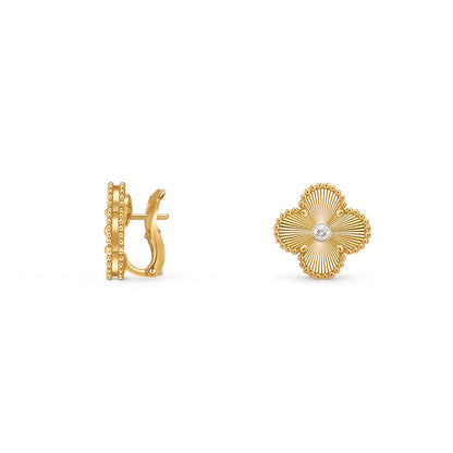 [Peak]15MM CLOVER FLOWER STUD EARRINGS DIAMOND-GOLD COLLECTION