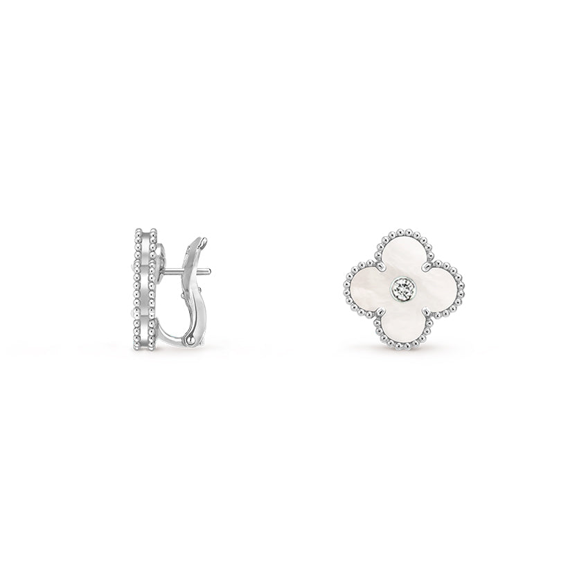 [Peak]15MM CLOVER FLOWER STUD EARRINGS DIAMOND-WHITE GOLD COLLECTION
