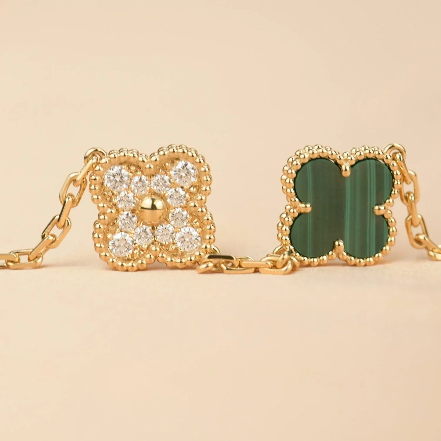 [Peak]LUCKY CLOVER 5-MOTIF BRACELET - MALACHITE COLLECTION