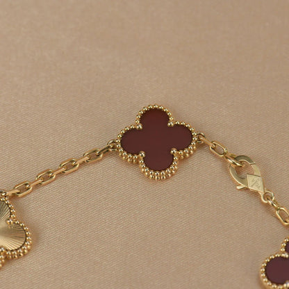 [Peak]LUCKY CLOVER 5-MOTIF BRACELET - RED CARNELIAN COLLECTION