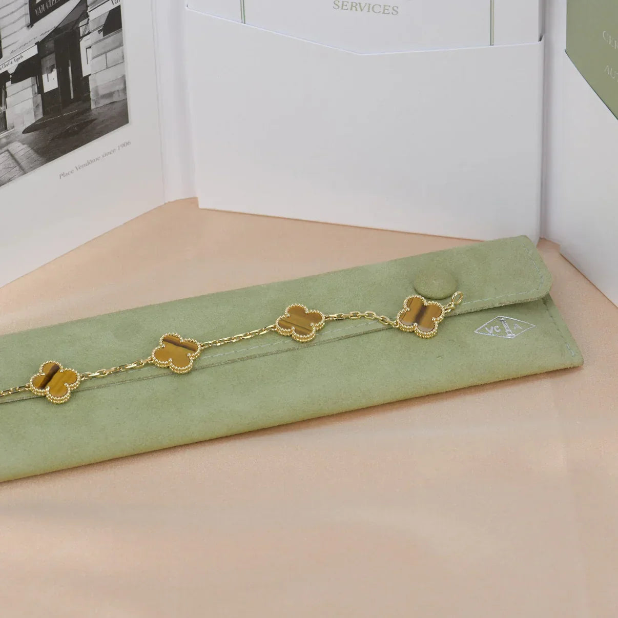 [Peak]LUCKY CLOVER 5-MOTIF BRACELET -  TIGER’S EYE COLLECTION
