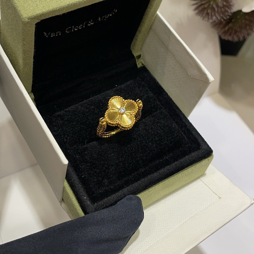 [Peak]LUCKY CLOVER GOLD REVERSIBLE RING