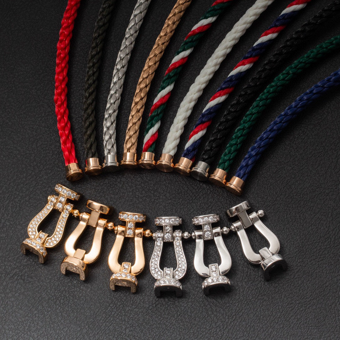 [Peak]FORCE LARGE HORSESHOE HALF DIAMOND BRACELET - GOLD