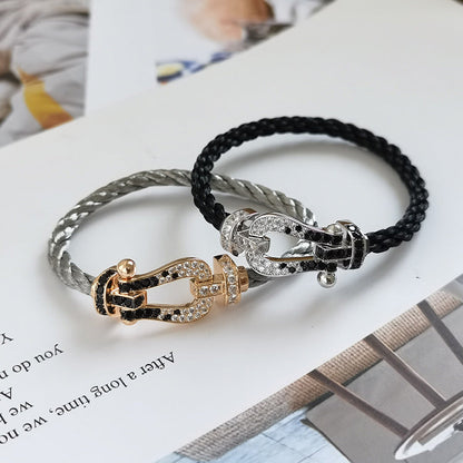 [Peak]FORCE LARGE HORSESHOE BLACK & WHITE DIAMOND BRACELET - WHITE GOLD