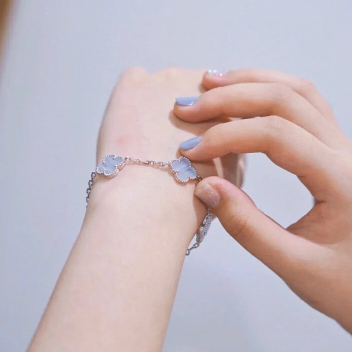 [Peak]LUCKY CLOVER 5-MOTIF BRACELET - PURPLE CHALCEDONY COLLECTION