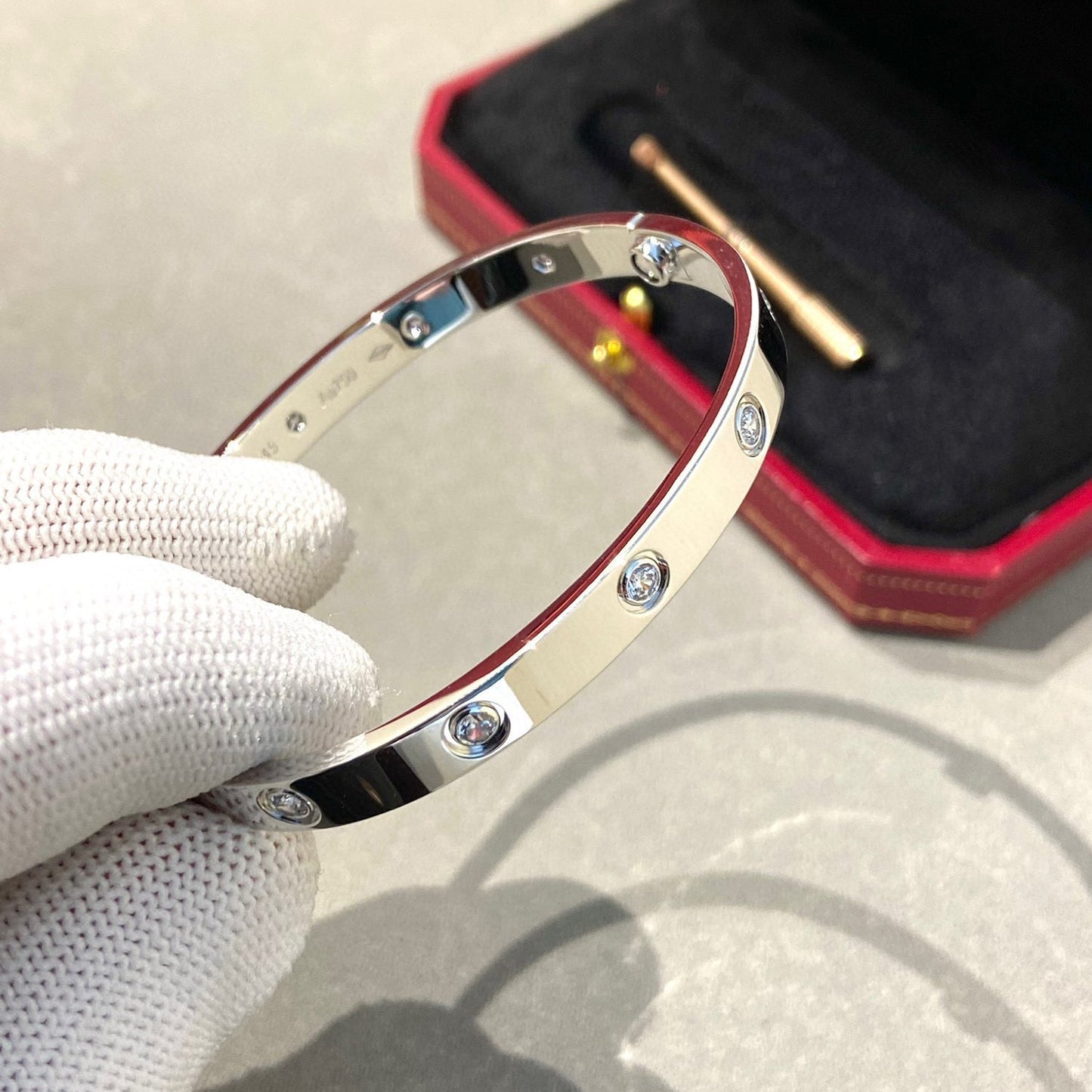 [Peak]CLASSIC 6.1MM LOVE BANGLE - 10-DIAMOND