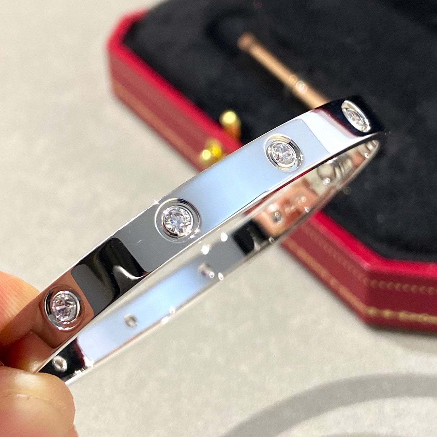 [Peak]CLASSIC 6.1MM LOVE BANGLE - 10-DIAMOND