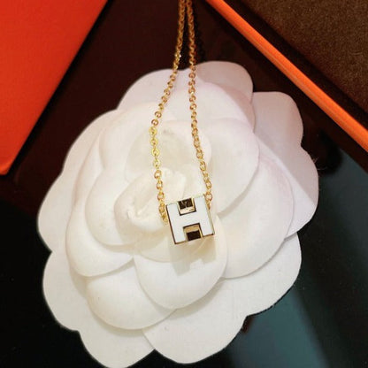 [Peak]H WHITE SQUARE GOLD NECKLACE