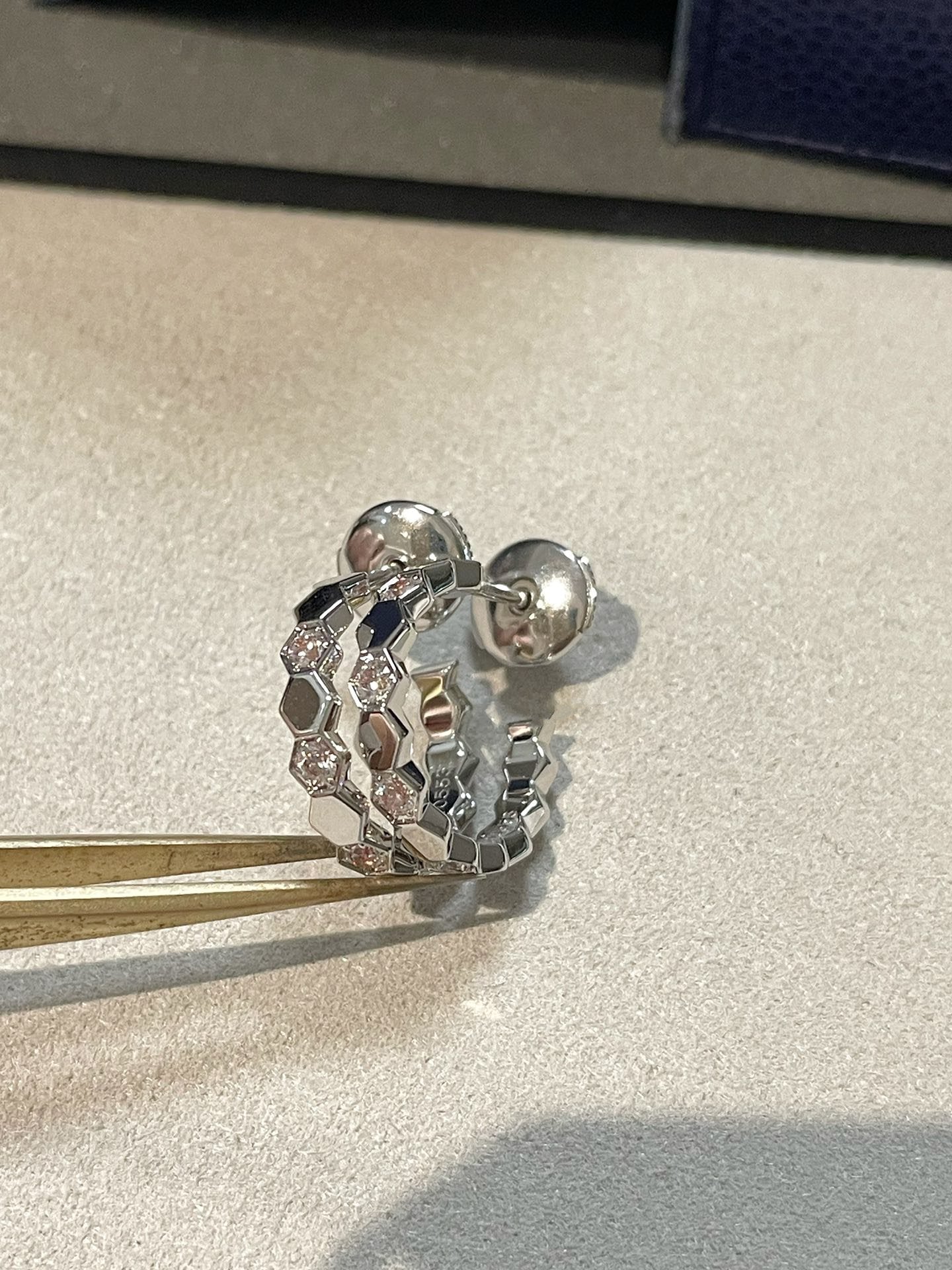 [Peak]Hollow Design Four-Leaf Clover Flower Shape Ring