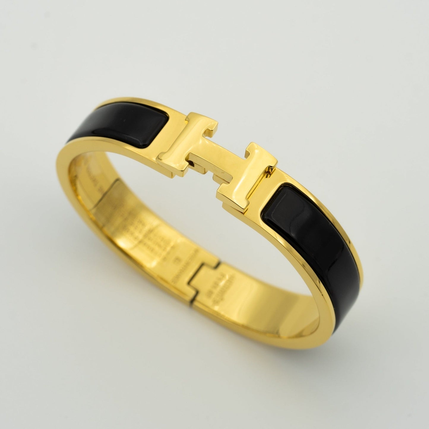 [Peak]H BLACK BRACELET