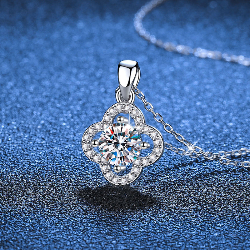 [Peak]CLASSIC CLOVER MOISSANITE PENDANT NECKLACE