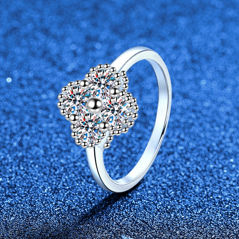 [Peak]ELEGANT FOUR-LEAF CLOVER MOISSANITE RING
