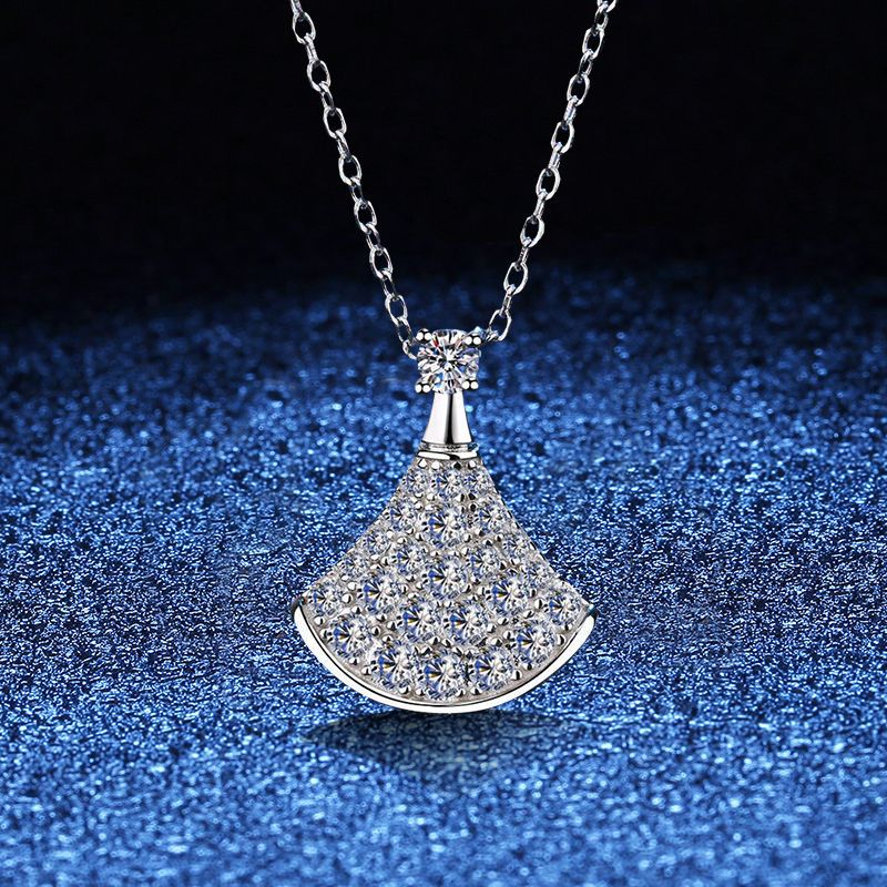 [Peak]ELEGANT FAN-SHAPED MOISSANITE PENDANT NECKLACE