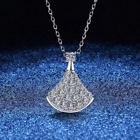 [Peak]ELEGANT FAN-SHAPED MOISSANITE PENDANT NECKLACE