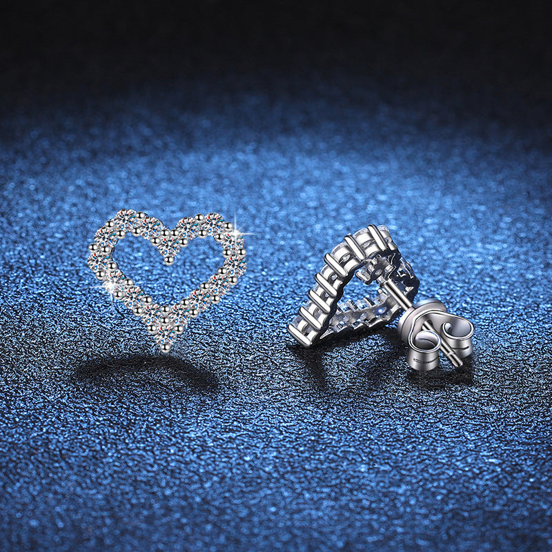 [Peak]SPARKLING HEART-SHAPED MOISSANITE STUD EARRINGS