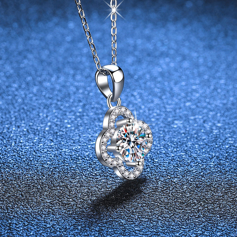 [Peak]CLASSIC CLOVER MOISSANITE PENDANT NECKLACE