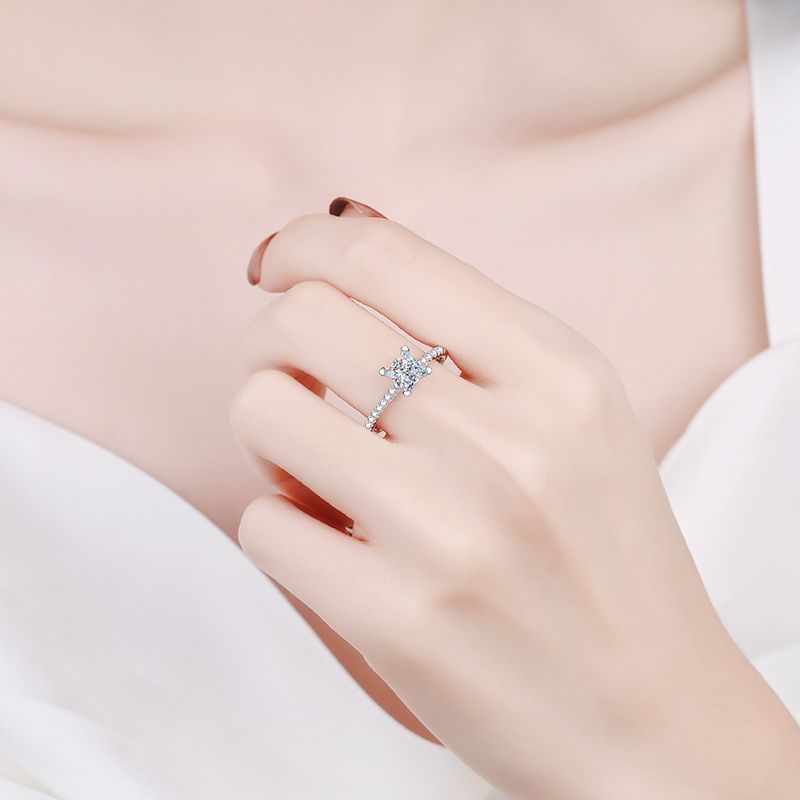 [Peak]ELEGANT PRINCESS CUT MOISSANITE ENGAGEMENT RING
