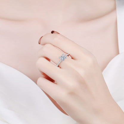 [Peak]ELEGANT PRINCESS CUT MOISSANITE ENGAGEMENT RING