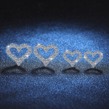 [Peak]SPARKLING HEART-SHAPED MOISSANITE STUD EARRINGS